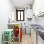 Rent a room of 90 m² in madrid