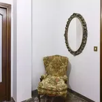 Rent 5 bedroom apartment in Rome