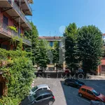 Rent 2 bedroom apartment of 65 m² in Milano