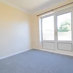 Rent 2 bedroom house in Wakefield