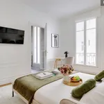 Rent 3 bedroom apartment of 110 m² in Paris