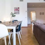 Rent 4 bedroom apartment of 50 m² in Milano