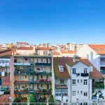 Rent 7 bedroom apartment in Lisbon