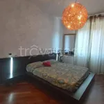 Rent 2 bedroom apartment of 65 m² in Milano