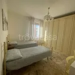 Rent 4 bedroom apartment of 92 m² in Castelraimondo