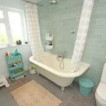 Rent 3 bedroom flat in Epsom and Ewell