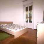 Rent a room in milan