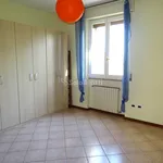 Rent 4 bedroom apartment of 90 m² in Ostra