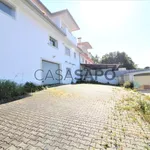 Rent 3 bedroom house of 351 m² in Leiria