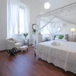 Rent 4 bedroom apartment of 130 m² in florence