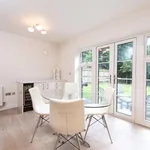 Rent 4 bedroom house in Camberley