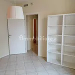 Rent 3 bedroom apartment of 85 m² in Cernusco sul Naviglio