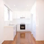 Rent 2 bedroom apartment in Melbourne