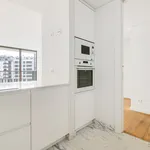 Rent 1 bedroom apartment of 72 m² in Lisbon