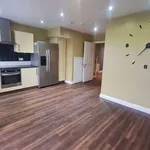 Rent 3 bedroom flat in Yorkshire And The Humber