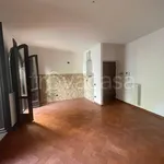 Affitto 3 camera appartamento di 105 m² in Abbiategrasso