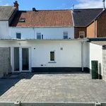 Maison de 150 m² avec 2 chambre(s) en location à Heldergem