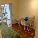 Rent 4 bedroom apartment in Lisbon