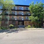 Rent 1 bedroom apartment in Montreal