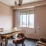 Rent a room of 87 m² in valencia