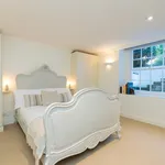 Rent 1 bedroom apartment of 797 m² in Bath