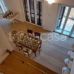 Rent 4 bedroom house of 447 m² in Imbersago