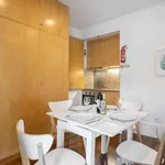 Rent 1 bedroom apartment of 50 m² in Porto