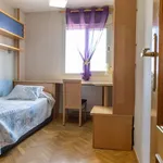 Rent a room in madrid