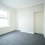 Rent 3 bedroom house in Hull