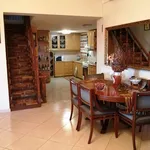 Rent 4 bedroom house of 230 m² in Δαφνούσες