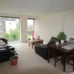 Rent 2 bedroom flat in Cardiff