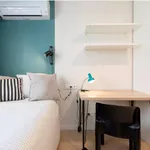 Rent 4 bedroom apartment in Valencia