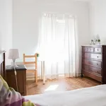 Rent 5 bedroom apartment in Lisbon