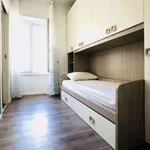 Rent a room of 70 m² in rome