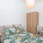 Rent a room in Queluz