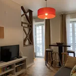 Rent 1 bedroom apartment of 50 m² in Lisbon