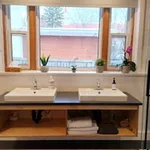 Rent a room in Magog