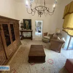 Rent 5 bedroom apartment of 140 m² in Palermo