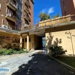 Rent 2 bedroom house of 68 m² in Milan