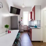 Rent a room of 95 m² in milan