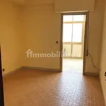 Affitto 2 camera appartamento di 99 m² in Palermo