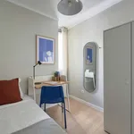 Rent a room in lisbon