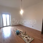 Affitto 5 camera appartamento di 120 m² in Asti