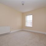 Rent 2 bedroom flat in Wakefield
