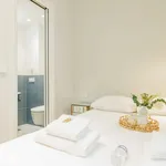 Appartement de 764 m² avec 2 chambre(s) en location à Paris