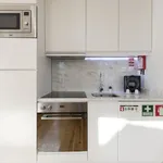 Rent 1 bedroom apartment of 53 m² in Porto