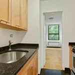 Rent 2 bedroom apartment in Manhattan