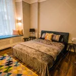 Rent 2 bedroom apartment of 100 m² in Budapest