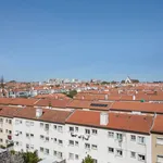 Rent 4 bedroom apartment of 94 m² in Lisbon