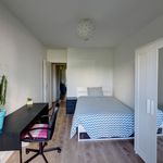 Rent a room of 81 m² in Rennes